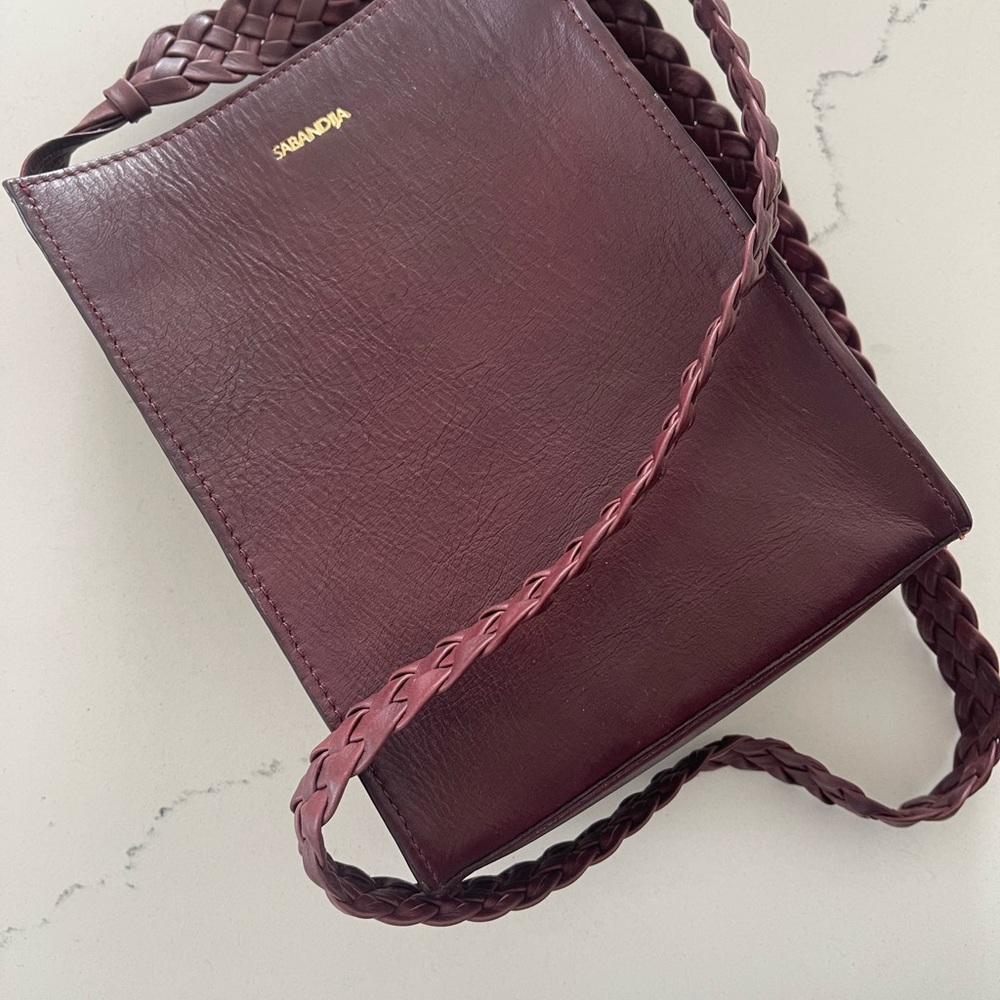 Burgundy 100% Aniline Leather Crossbody Bag with Elegant Design